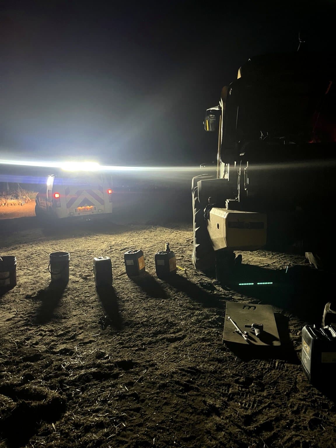 Night-time agricultural machinery breakdown support